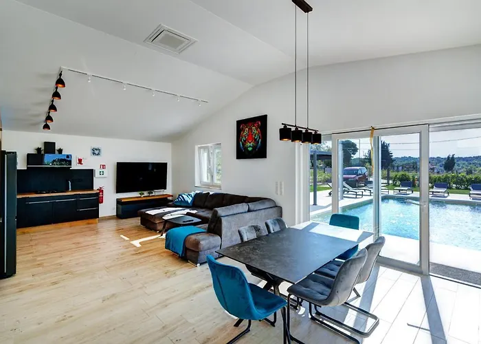 Villa Serenity Majora